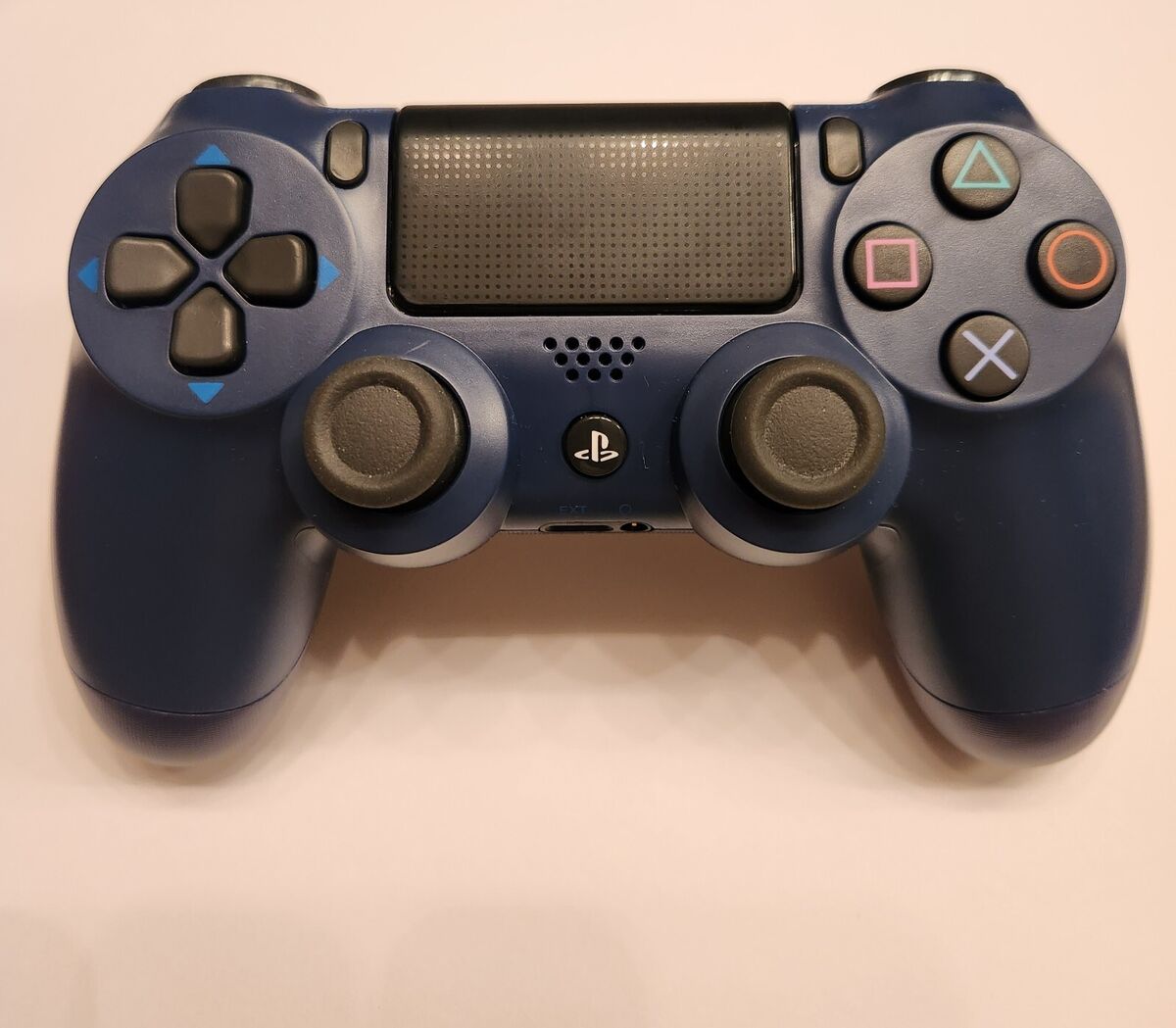 DualShock 4 Wireless Controller for PlayStation 4 – Midnight Blue